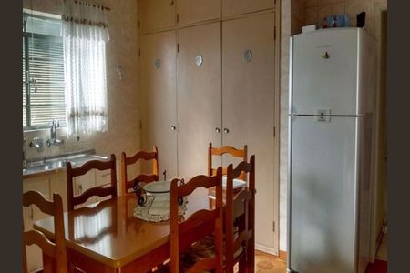 Casa à venda com 5 quartos, 310m² em Anhangabaú, Jundiaí