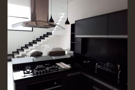 Casa à venda com 3 quartos, 300m² em Vale Azul, Jundiaí