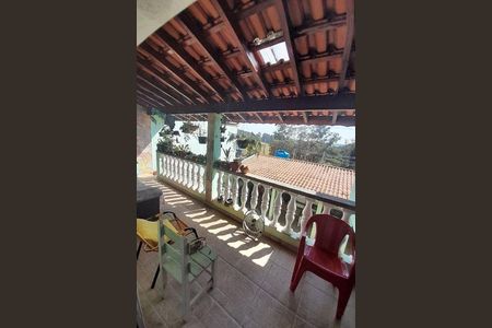 Casa à venda com 180m², 4 quartos e 4 vagas