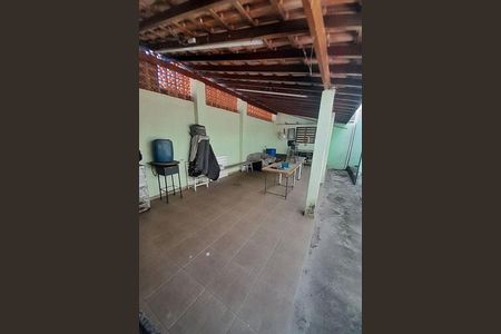 Casa à venda com 180m², 4 quartos e 4 vagas