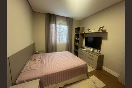 Casa à venda com 4 quartos, 404m² em Vale Azul, Jundiaí