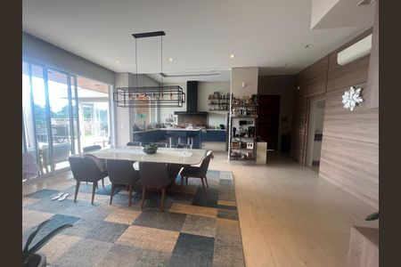 Casa à venda com 4 quartos, 404m² em Vale Azul, Jundiaí