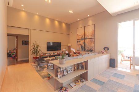 Sala de casa à venda com 4 quartos, 404m² em Vale Azul, Jundiaí