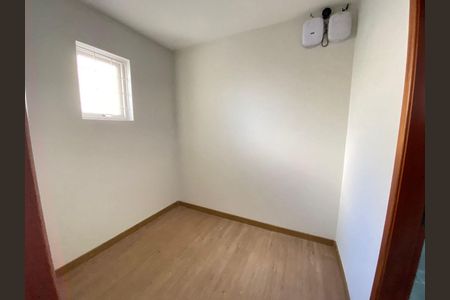 Casa à venda com 4 quartos, 266m² em Jardim Florestal, Jundiaí