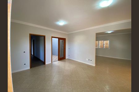 Casa à venda com 4 quartos, 266m² em Jardim Florestal, Jundiaí