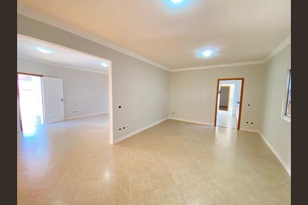 Casa à venda com 4 quartos, 266m² em Jardim Florestal, Jundiaí