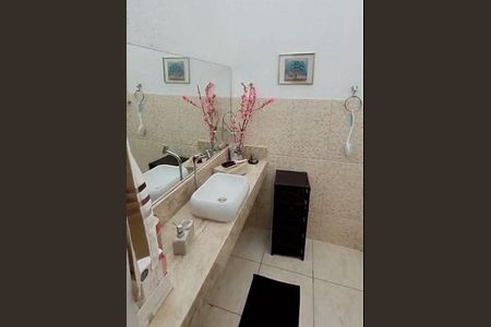 Casa à venda com 4 quartos, 222m² em Jardim Pacaembu, Jundiaí