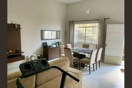 Casa à venda com 4 quartos, 222m² em Jardim Pacaembu, Jundiaí