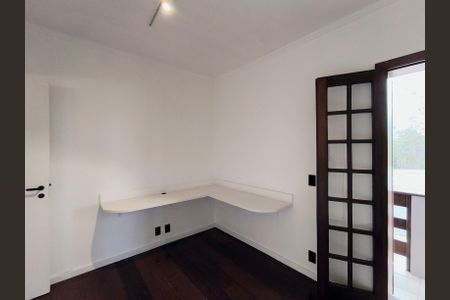 Casa à venda com 433m², 3 quartos e 8 vagas Casa à venda com 433m², 3 quartos e 8 vagasQuarto 2