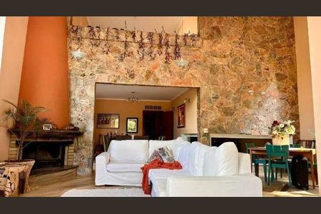 Casa à venda com 3 quartos, 450m² em Malota, Jundiaí