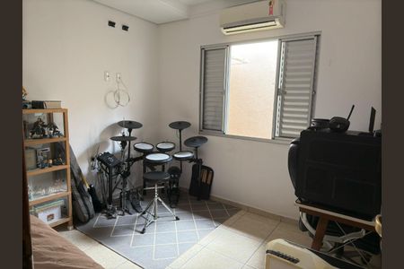 Casa à venda com 3 quartos, 135m² em Vila Rio Branco, Jundiaí