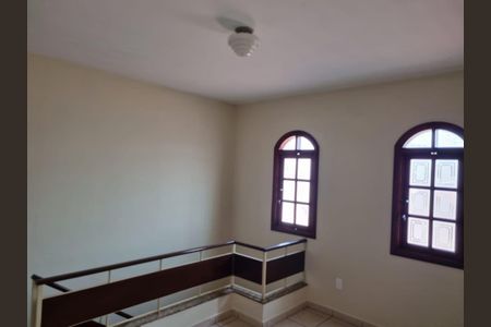 Casa à venda com 3 quartos, 175m² em Vila Rio Branco, Jundiaí