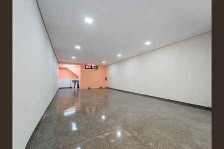 Casa à venda com 3 quartos, 348m² em Vila Galvão, Jundiaí