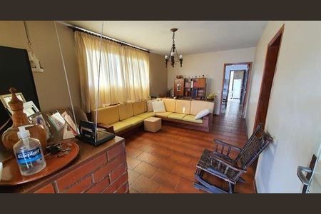 Casa à venda com 2 quartos, 440m² em Vila Joaquina, Jundiaí