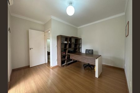 Casa à venda com 5 quartos, 672m² em Vale Azul, Jundiaí