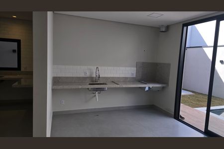 Casa à venda com 3 quartos, 242m² em Jardim Ermida I, Jundiaí