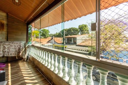 Casa à venda com 185m², 2 quartos e 1 vagaVaranda Quarto 2 / Sala de Tv