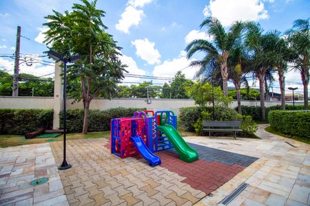 Apartamento para alugar com 58m², 2 quartos e 1 vaga Apartamento para alugar com 58m², 2 quartos e 1 vagaÁrea comum - Playground