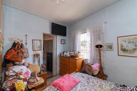 Casa à venda com 240m², 4 quartos e 2 vagasSuíte