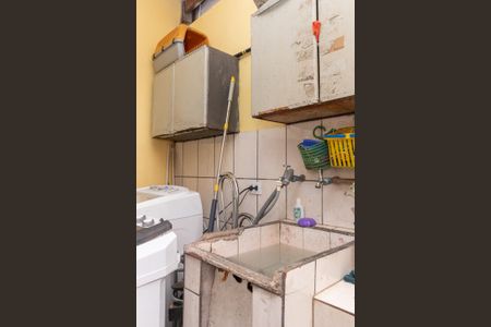 Casa à venda com 240m², 4 quartos e 2 vagasÁrea de Serviço