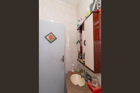 Casa à venda com 240m², 4 quartos e 2 vagasLavabo