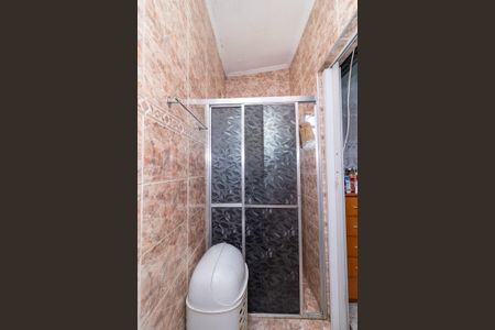 Casa à venda com 240m², 4 quartos e 2 vagasBanheiro da Suíte