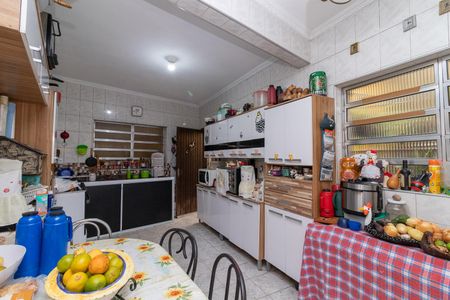 Casa à venda com 240m², 4 quartos e 2 vagasCozinha