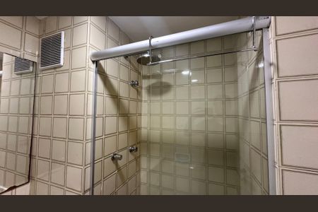 Apartamento à venda com 84m², 2 quartos e 1 vaga Apartamento à venda com 84m², 2 quartos e 1 vagaBanheiro