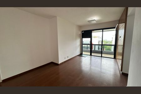 Apartamento à venda com 84m², 2 quartos e 1 vaga Apartamento à venda com 84m², 2 quartos e 1 vagaSala