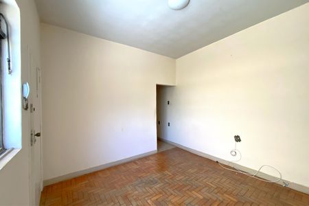 Apartamento à venda com 90m², 3 quartos e sem vagaSala