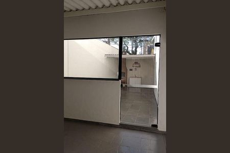 Casa à venda com 3 quartos, 201m² em Vila Alzira, Santo André