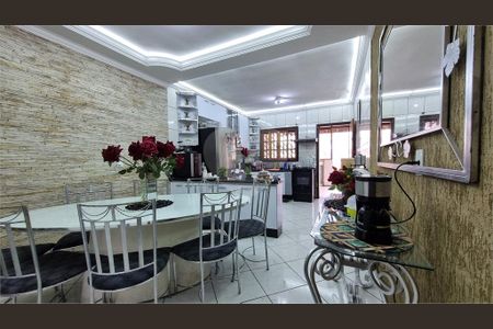 Casa à venda com 3 quartos, 125m² em Vila Regina, São Paulo