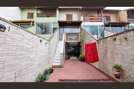 Casa à venda com 3 quartos, 125m² em Vila Regina, São Paulo