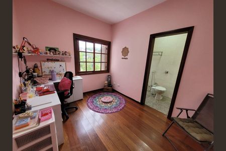 Casa à venda com 4 quartos, 247m² em Alphaville, Santana de Parnaíba