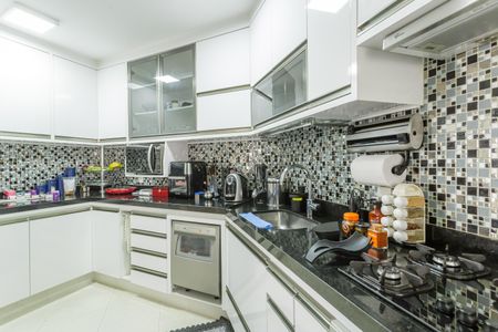 Apartamento à venda com 130m², 3 quartos e 2 vagasCozinha