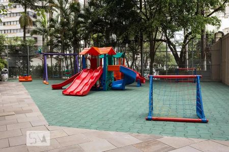 Apartamento à venda com 130m², 3 quartos e 2 vagasÁrea comum - Playground