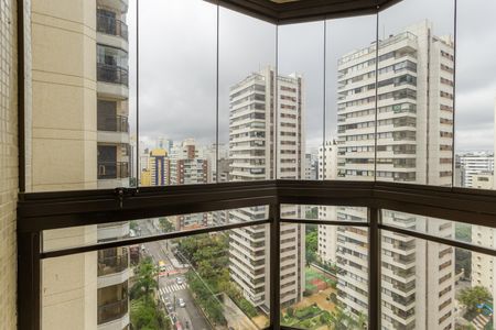Apartamento à venda com 130m², 3 quartos e 2 vagasVaranda da Suíte