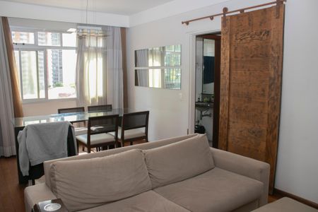 Apartamento à venda com 86m², 2 quartos e 2 vagasSala