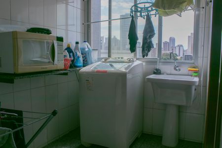 Apartamento à venda com 86m², 2 quartos e 2 vagasÁrea de Serviço