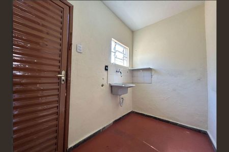 Casa à venda com 100m², 2 quartos e 4 vagas