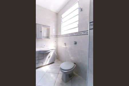 Casa à venda com 150m², 3 quartos e 1 vagaBanheiro da Suíte 2