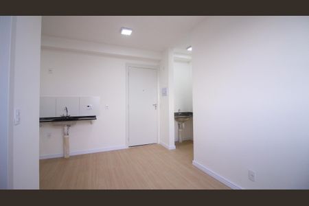 Sala/Cozinha de apartamento para alugar com 2 quartos, 35m² em Cidade São Mateus, São Paulo