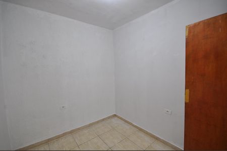 Quarto 2 de casa para alugar com 2 quartos, 70m² em Vila Irmaos Arnoni, São Paulo