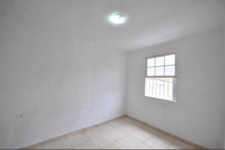 Quarto 1 de casa para alugar com 2 quartos, 70m² em Vila Irmaos Arnoni, São Paulo