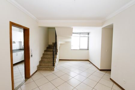 Apartamento para alugar com 240m², 4 quartos e 2 vagasSala