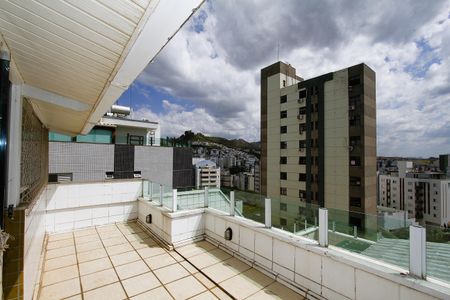 Apartamento para alugar com 240m², 4 quartos e 2 vagasCobertura