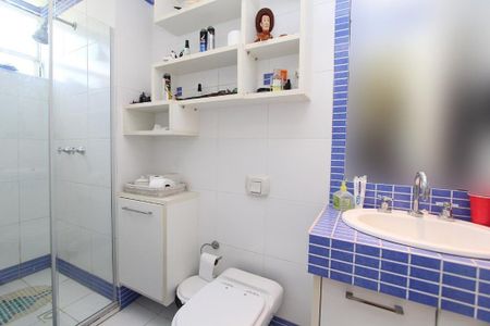 Apartamento para alugar com 192m², 4 quartos e 2 vagas Apartamento para alugar com 192m², 4 quartos e 2 vagasBanheiro 3