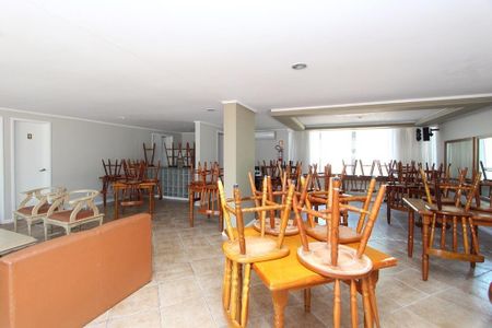 Apartamento para alugar com 192m², 4 quartos e 2 vagas Apartamento para alugar com 192m², 4 quartos e 2 vagasÁrea comum - Salão de festas