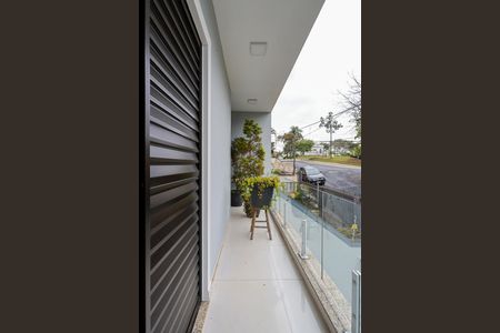 Casa à venda com 252m², 3 quartos e 6 vagas Casa à venda com 252m², 3 quartos e 6 vagasVaranda da suíte 3