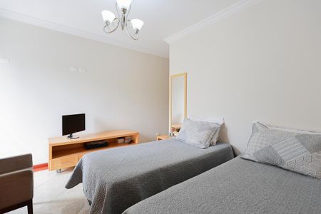 Casa à venda com 252m², 3 quartos e 6 vagas Casa à venda com 252m², 3 quartos e 6 vagasSuíte 3